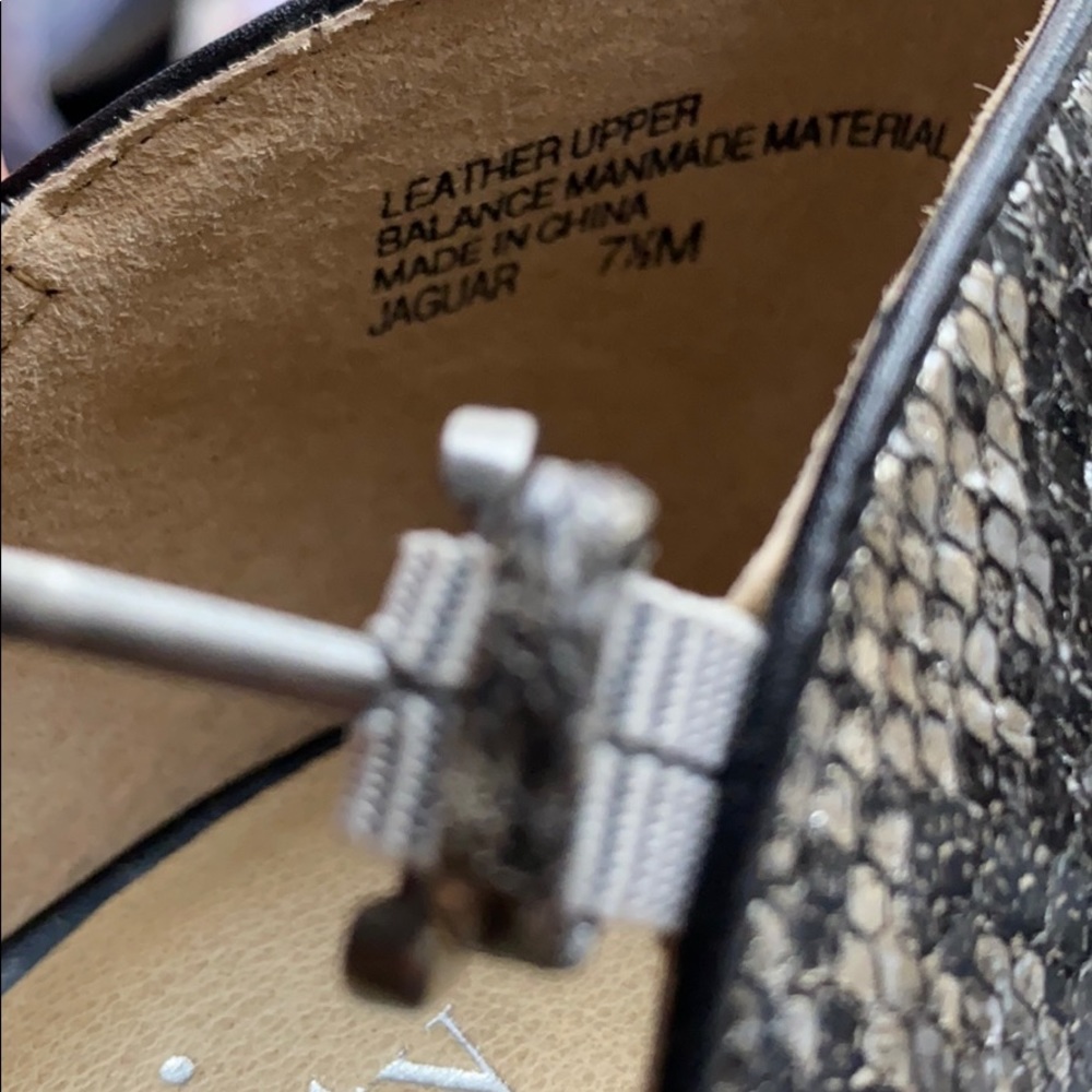 Levity Jaguar Python Metallic Patterned Heels - Picture 5 of 5